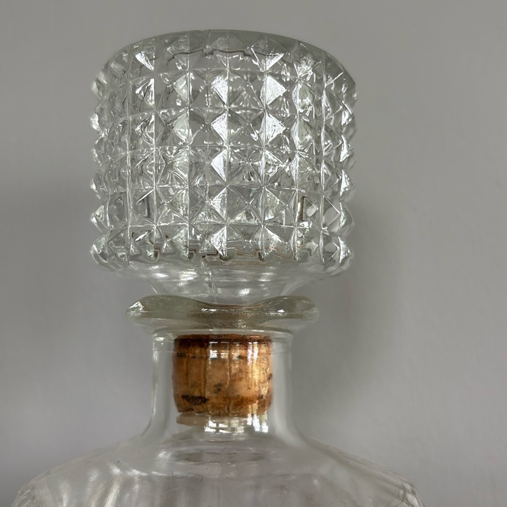 Vintage Mid Century Modern Whiskey Decanter - Picture 4 of 9